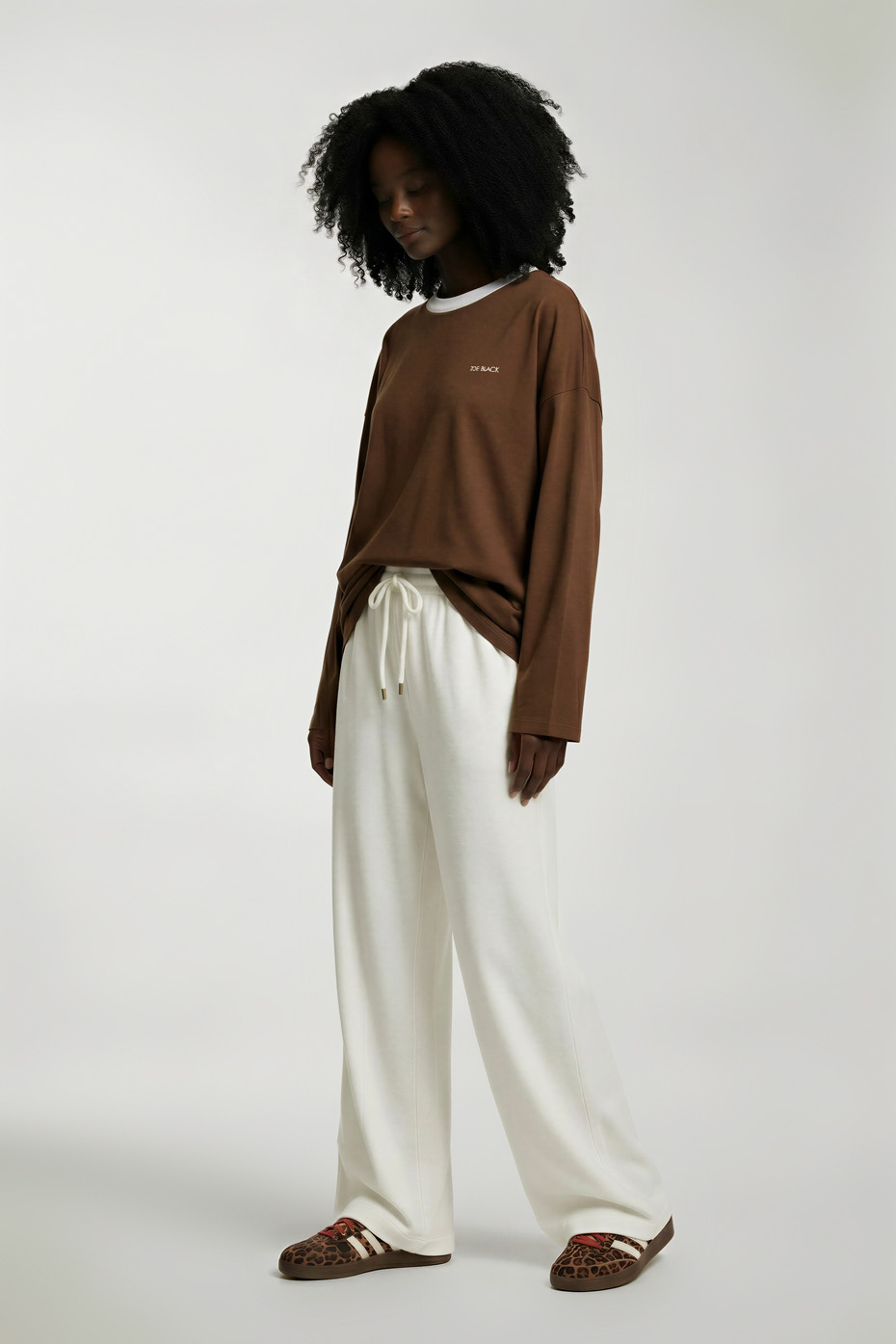 ΜΠΛΟΥΖΑ ΒΑΜΒΑΚΕΡΗ OVERSIZED ΜΕ ΚΕΝΤΗΜΑ